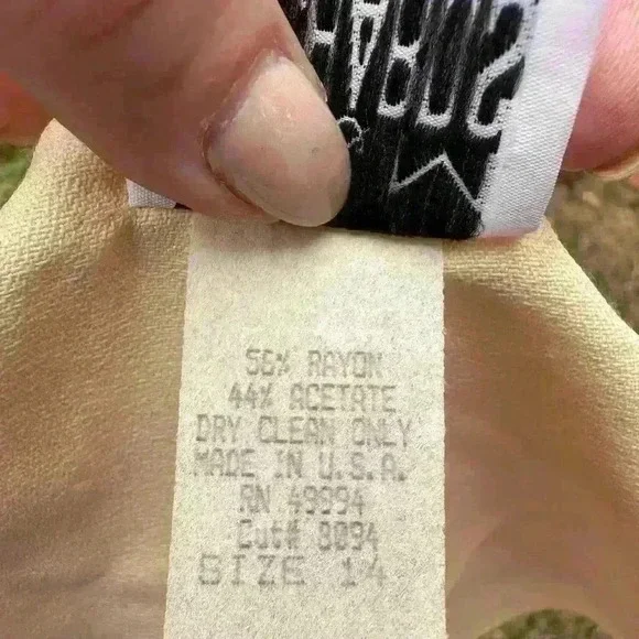 Vintage NWT 2 piece skirt set. R&M Richard’s by Karen Kwong. Vintage 80s/90s - Picture 6 of 16